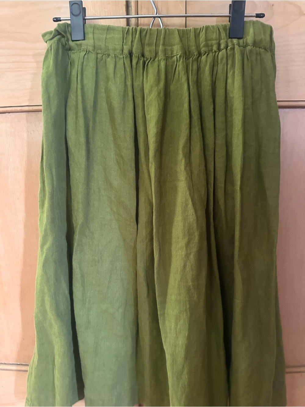 notPERFECTLINEN Gathered Midi Skirt in Moss green